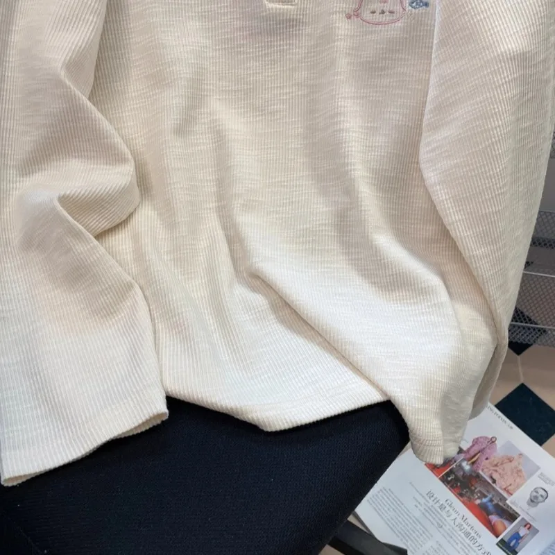 Футболки для женщин, весенне-осенние топы с длинными рукавами, простая вышивка, корейский стиль, шикарная мода, свободные повседневные футболки с круглым вырезом для колледжа