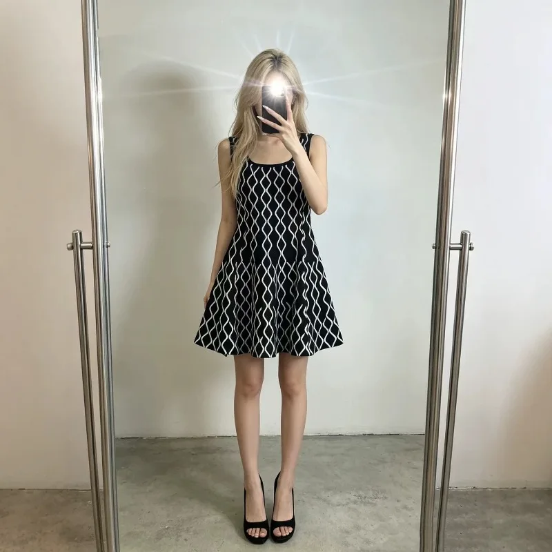 Women Geometric Pattern Sleeveless Square Neck Knit Mini Dress A-Line Flared Short Dress Elegant French Summer Party Casual