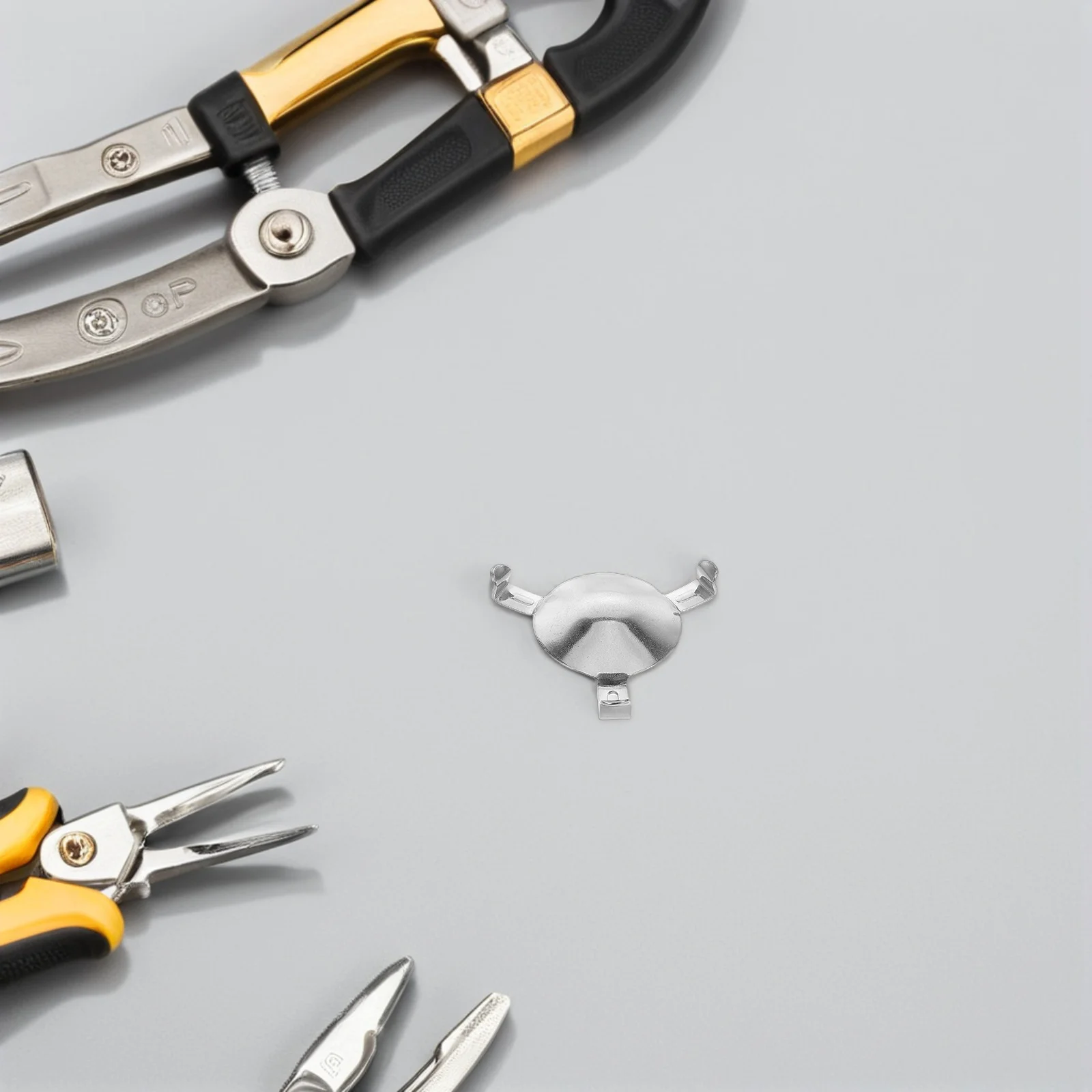 

Camping Hiking Metal Fire Distributor Cover Outdoor Stove Accessory Enhanced Combustion Easy to Install Stove Parts Replacement