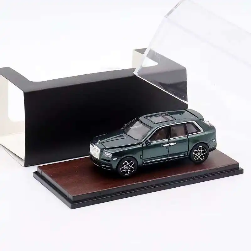 DCM 1:64 Cullinan Black Bagde Black /Green limited299 Diecast Model Car