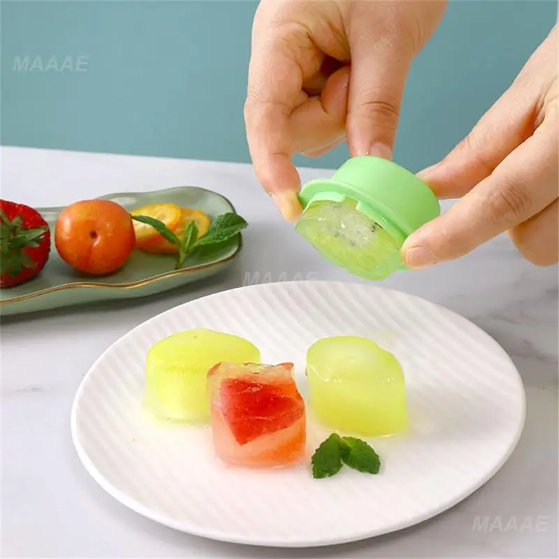 1PCS Cake Mold Press Leaf Shape Household Kitchen Gadgets Homemade Ice Lolly Moulds Single For Cocktail Whiskey Drink