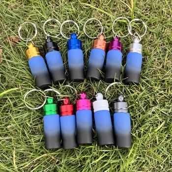 2 ks/sada skleněných lahviček s lžičkami, přenosná malá kapesní krabička na koření, dávkovač koření, lahvička, nepropustné lahvičky, úložný prostor s klíčenkou 10 nejlepší prodej Klíčenka s kořením - №3