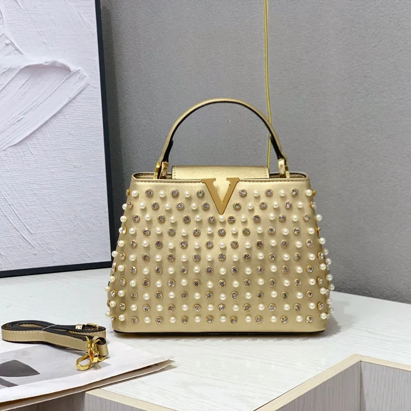 2025 Top Designer Luxury Full Diamonds and Pearl Inlay Women Handbags Lady Trendy Tote Bag Evening Party Shell Bag Crossbody Bag