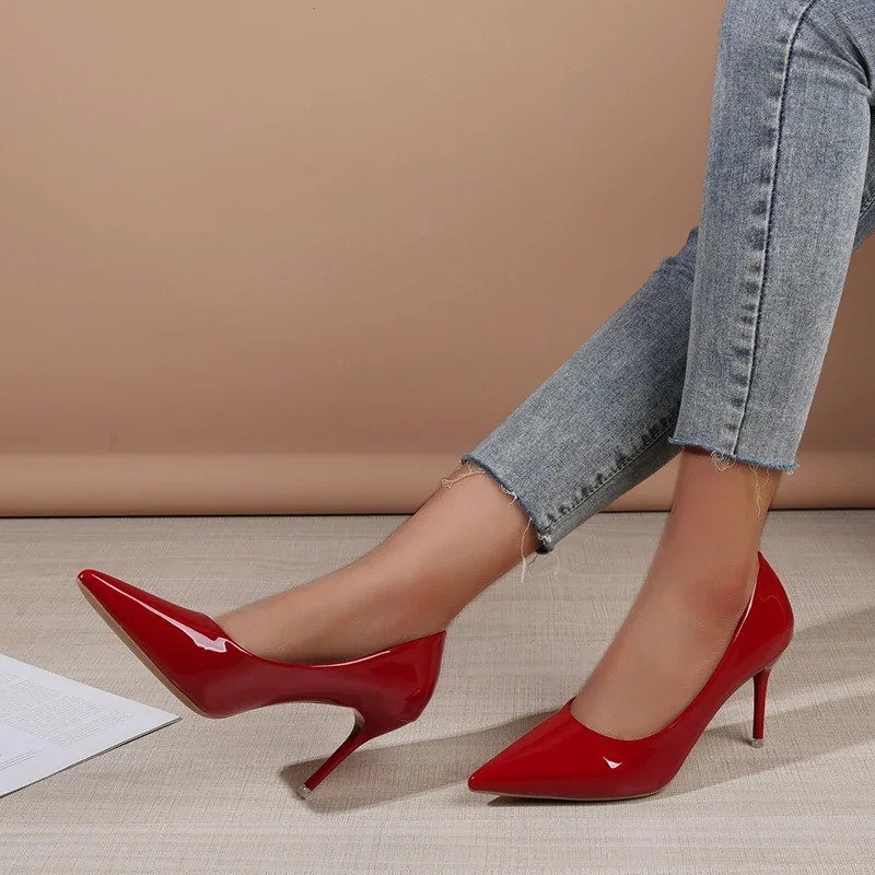 Escarpins en cuir à talons pointus pour femmes, chaussures provoqué pour dames, rouge, noir, blanc, élégant, tendance, été, nouveau, 2024