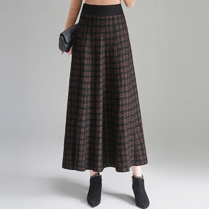 

Thiened Long Knitted f Skirt with Floral Embroidery High Waist A-Line Umbrella Skirt Slimming Large Size Long Skirt