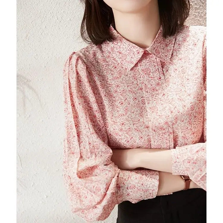 French Sense of Design Niche Elegant Generous Commute Temperament Loose Show Off Weight Floral Shirt Women\'s Top Autumn 2024