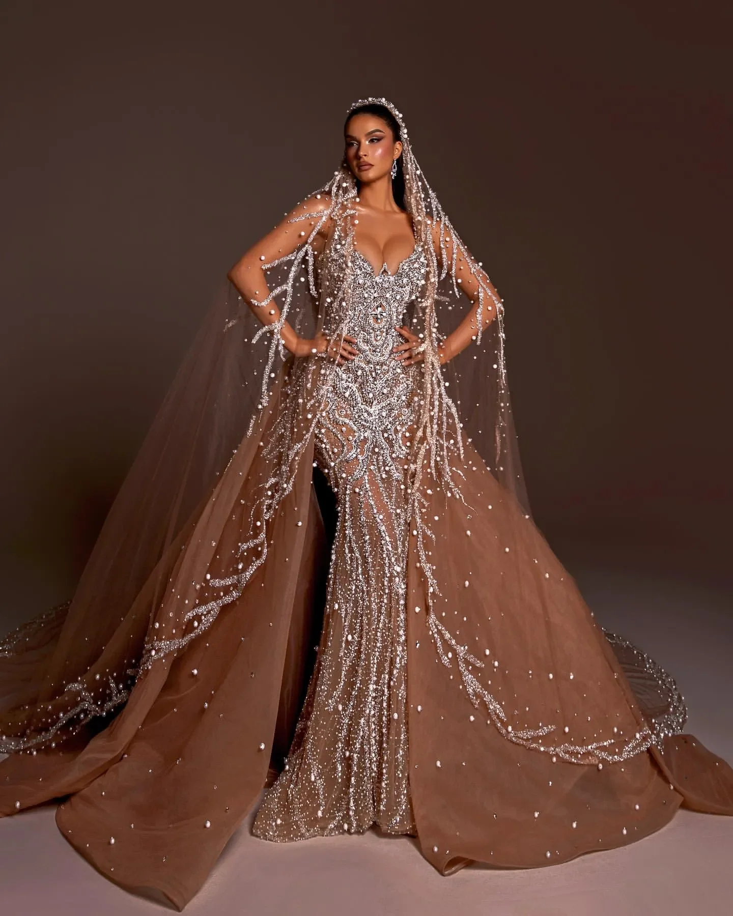 Luksusowa suknia balowa na ramiączkach spaghetti, z iluzorycznym dekoltem, odkrytymi plecami, krój syreny, odpinany tren, suknia formalna do dworu, Vestido De Novia, szyta na miarę.