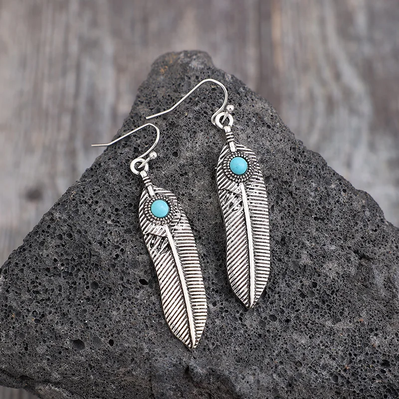 أقراط من سبائك الفيروز بتصميم بوهيمي عتيق مزينة بالريش، مجوهرات عصرية جديدة عبر الحدود لتزيين الأذن