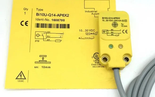 1pcs High quality proximity switch BI10U-Q14-AP6X2 NI20-Q14-AN6X2-V1131 sensor is new
