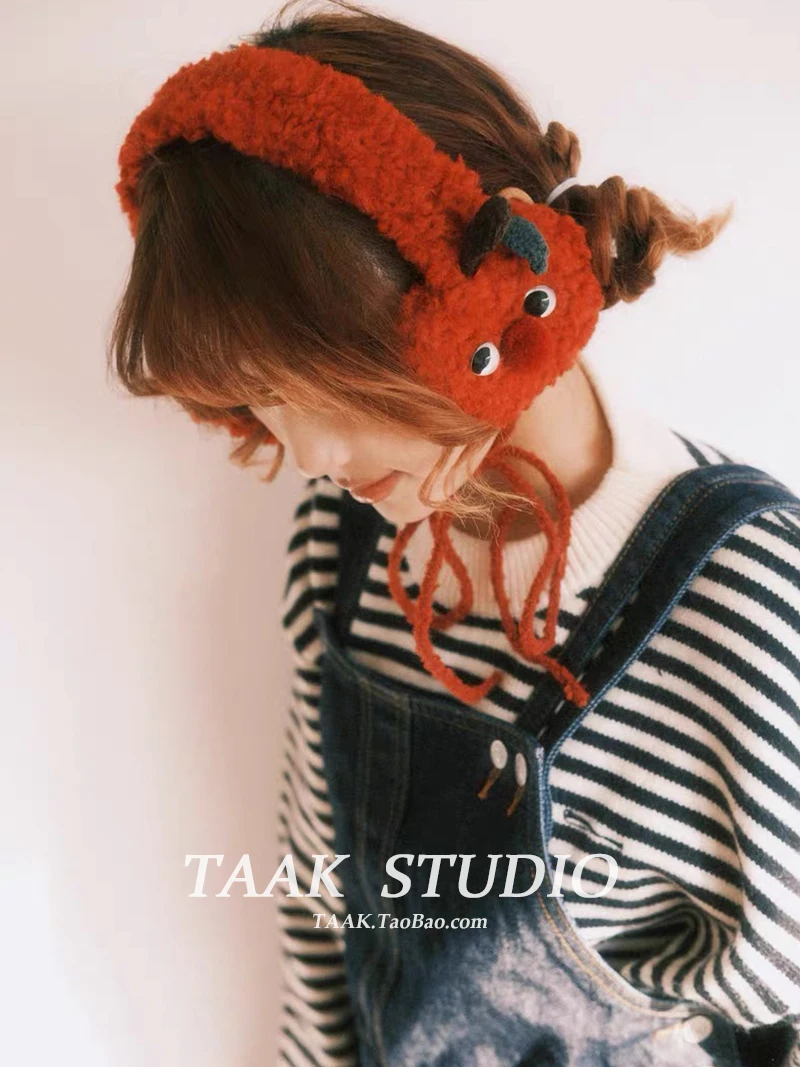 Rode Pluche Apple Oorbeschermers Winter 2025, Nieuwe Leuke Nieuwjaar Accessoires Foto Oor Warme Oorbeschermers Oor Hoofdband