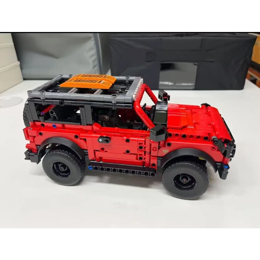 

900+PCS Red Hardcore Off-Road SUV Building Blocks Technical Cross-Country Vehicle 42213 DIY Assembly Desktop Collection Gift