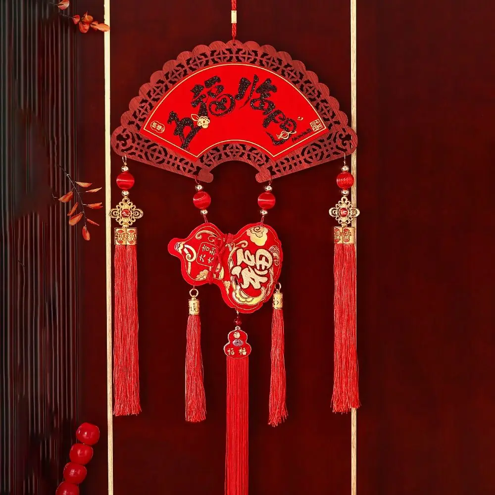 

Флокированные китайские подвески с изображением счастливого персонажа, креативные новогодние подвески ручной работы с персонажами Фу, традиционные с кисточкой