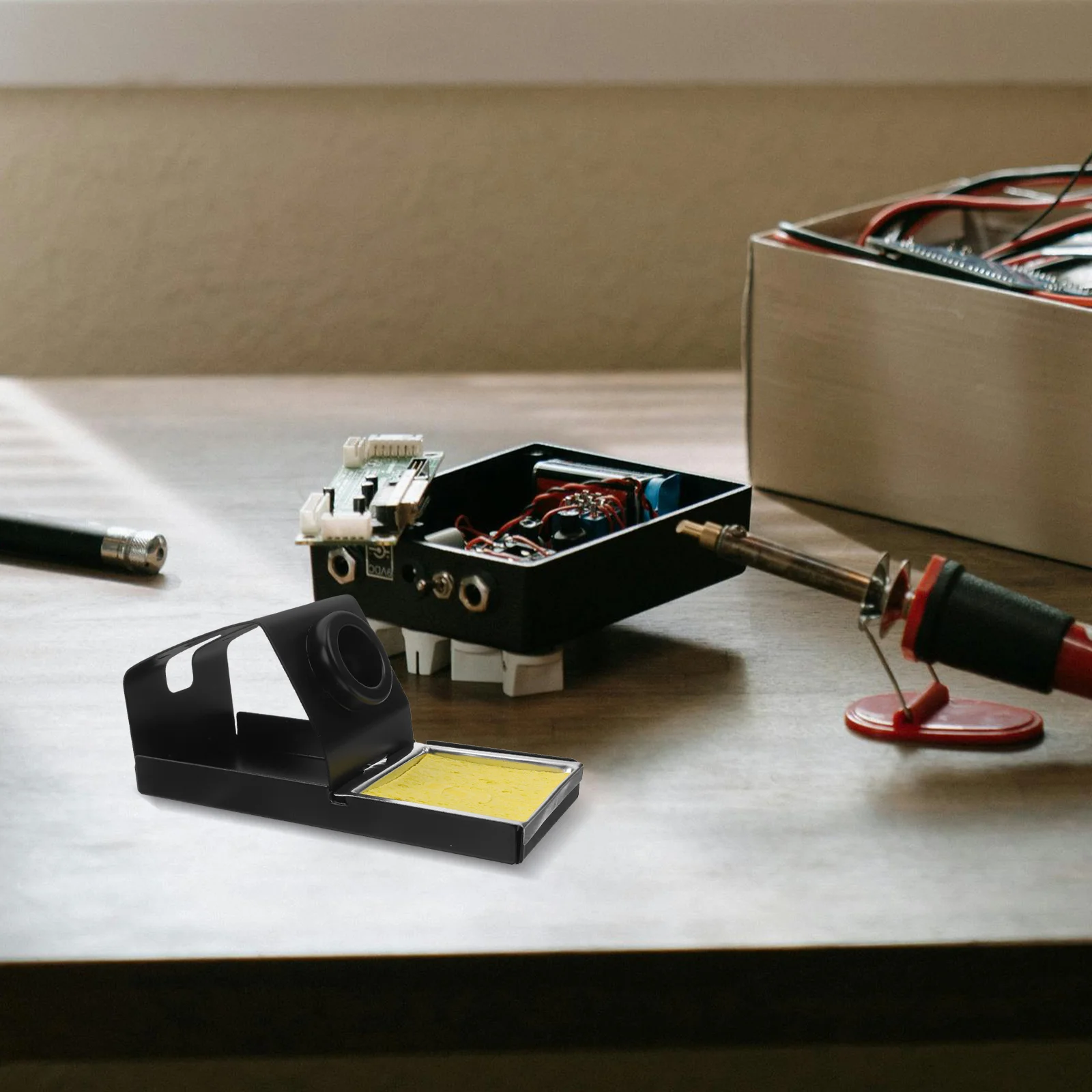 

Metal Soldering Iron Stand Holder Universal Soldering Pen Organizer Heat-Resistant Base Stable Support Wood Burning Station