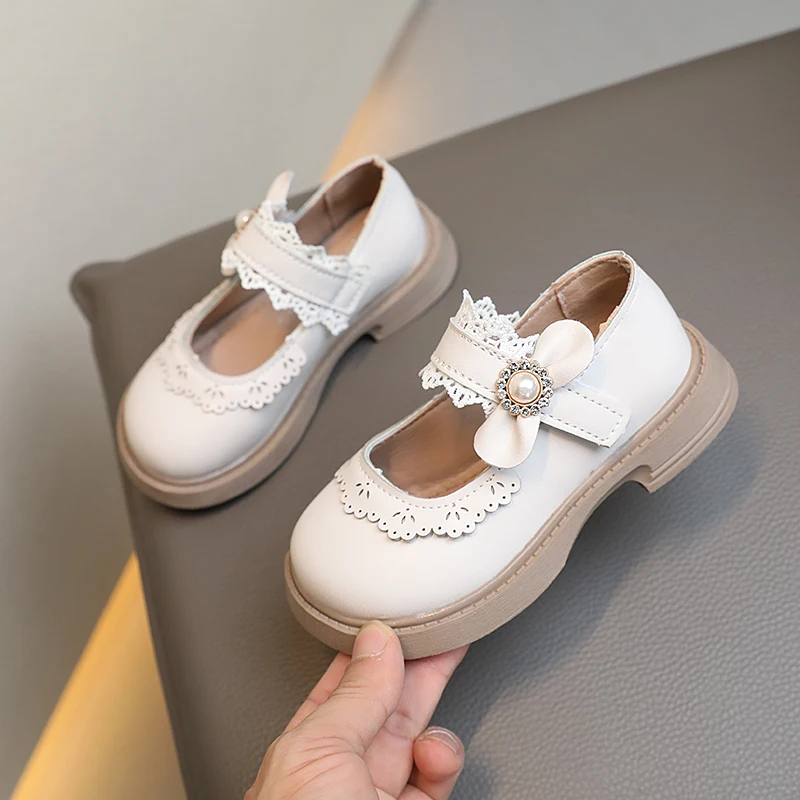 Girls' Pearls Casual Shoes 2023 Baby Children's Soft Sole Bow Princess Shoes Little Lovely Heart Performance Shoes with Lace