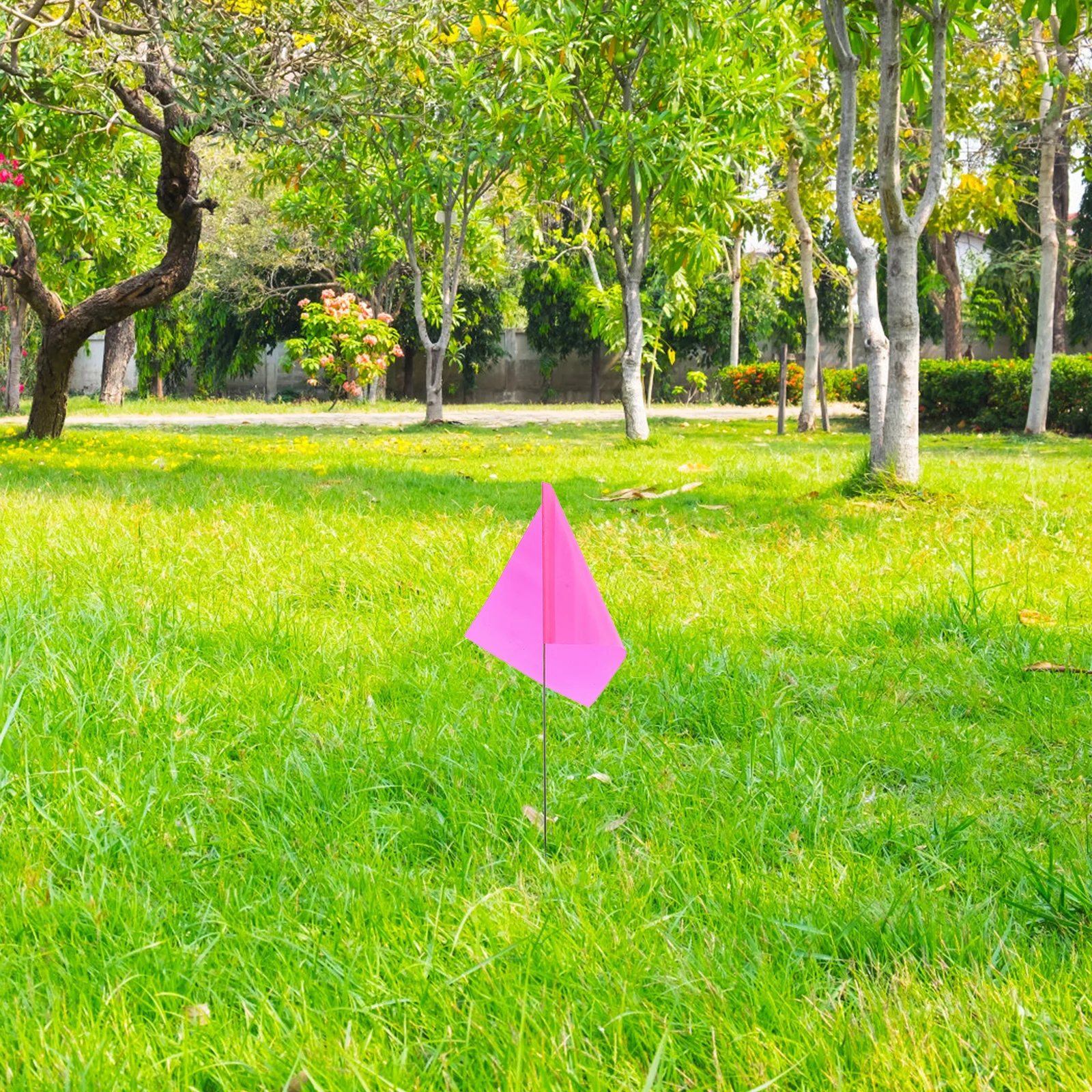 

50pcs Lawn Marking Flags Small Garden Markers Yard Signs for Outside Landscaping Measurement Flagging Durability