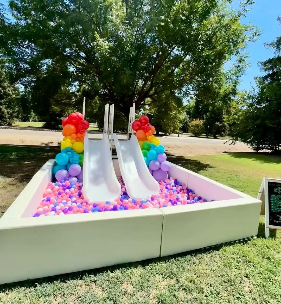 Custom 4ft 5ft 7ft 10ft Toddler Circle Commercial Baby Round White Foam Kiddie Ball Pit Pool Kids Soft Play Area Sets for Salepr