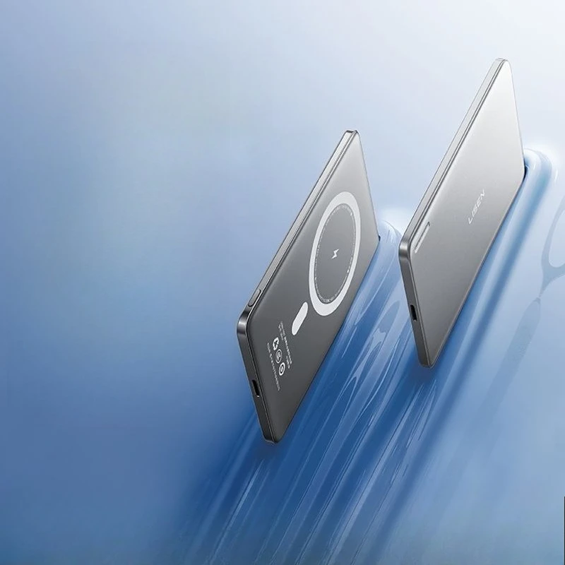 

Magnetic power bank, fast charging, light and large-capacity mobile power supply, strong aircraft travel