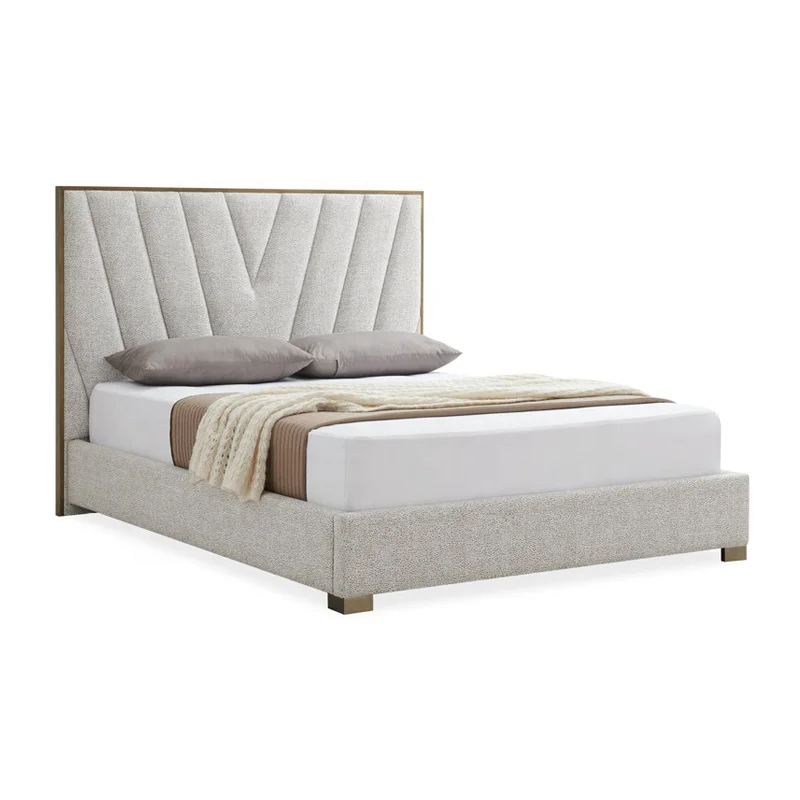 

Кровать King Deluxe в спальне отеля, двуспальная кровать из мягкой ткани