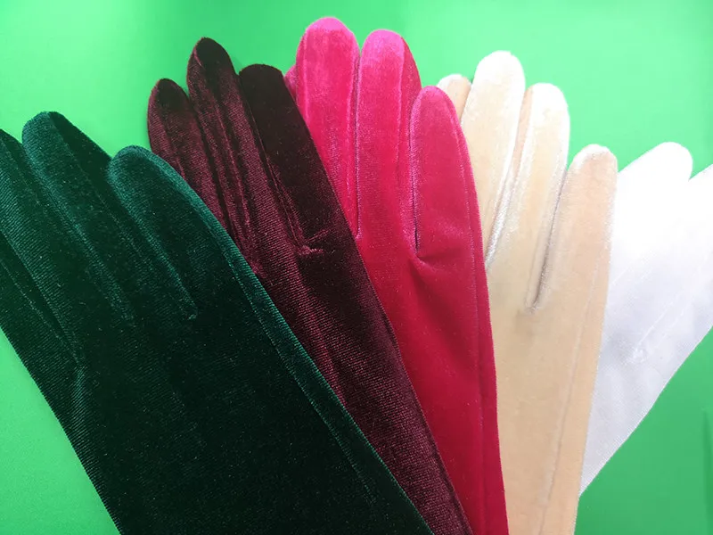 60 cm lange Samthandschuhe für Damen, elastischer Velours, Flanell, schwarz, thermisch, elegante Armstulpen, sexy Vintage-Mode, 1920er Abendmode – Detail 2