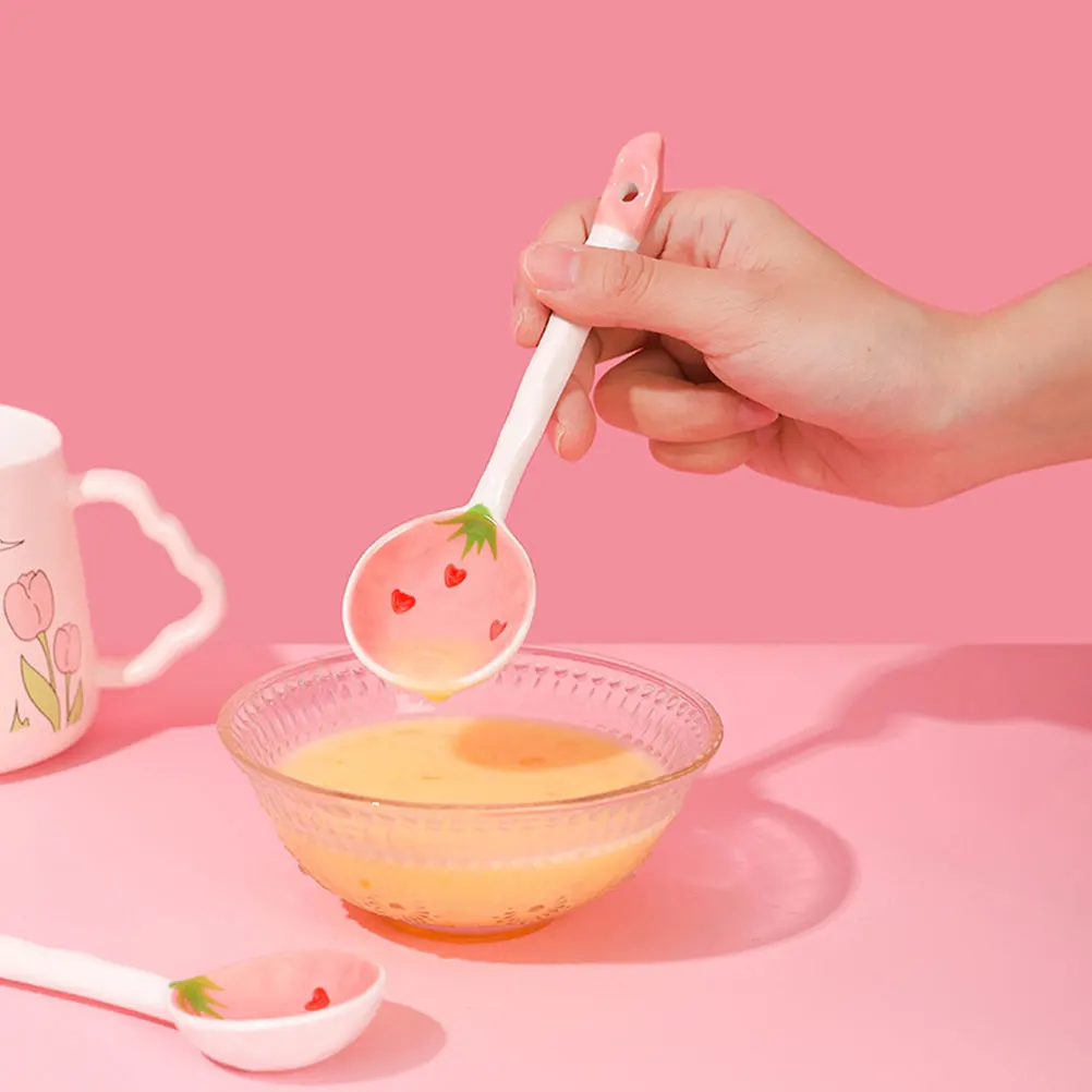 

2Pcs Ceramic Dinner Soup Spoons Strawberry Pattern Cute Kitchen Utensils Long Handle Food Spoon Soup Serving Spoons for Home