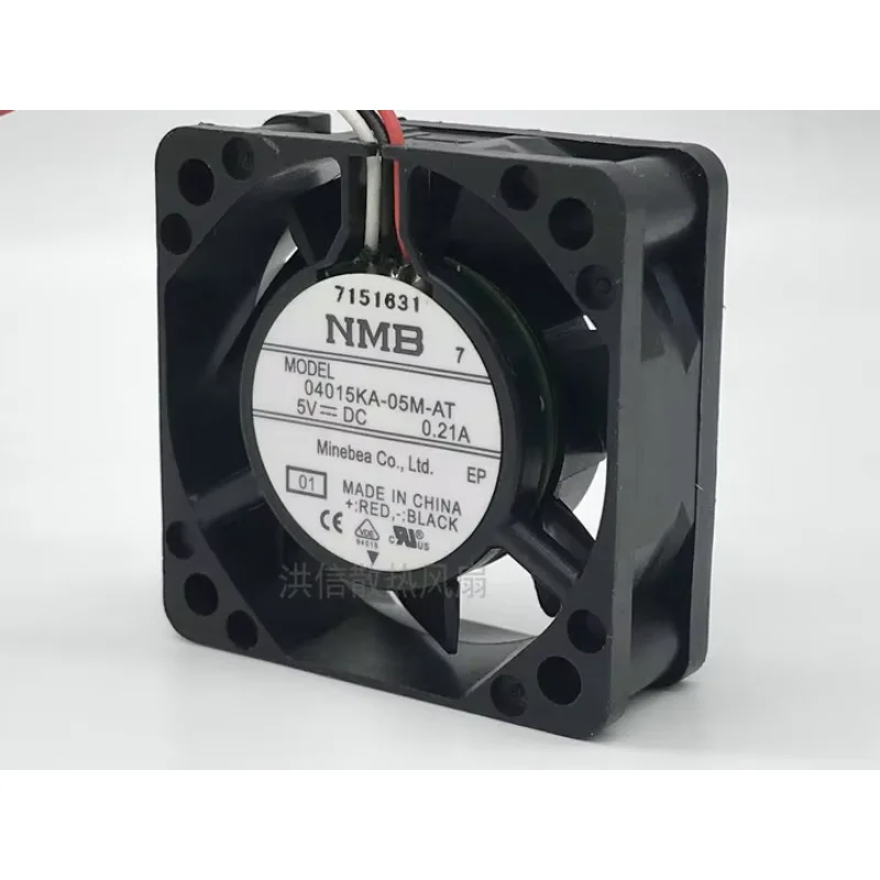 NMB-MAT 04015KA-05M-AT 01 Ventola di raffreddamento per server CC 5 V 0,21 A 40 x 40 x 15 mm a 3 fili