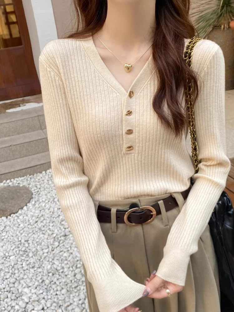 

Soft Knitted V-Neck Base Shirt Women's New Early Autumn Outerwear Slimming T-Shirt Korean Style Commute Fashion Inner Match S...