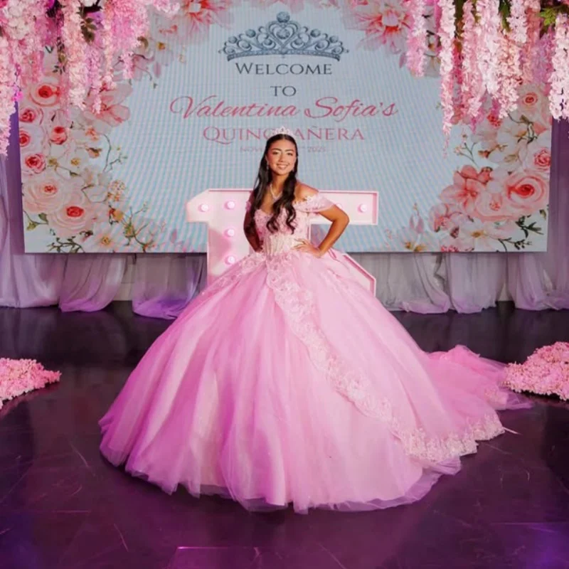 

Pink Dresses off-shoulder Crystal Beadwork Glitter Lace Layering Decal Long tail Bow Vestido De 15 Quinceanera Customize