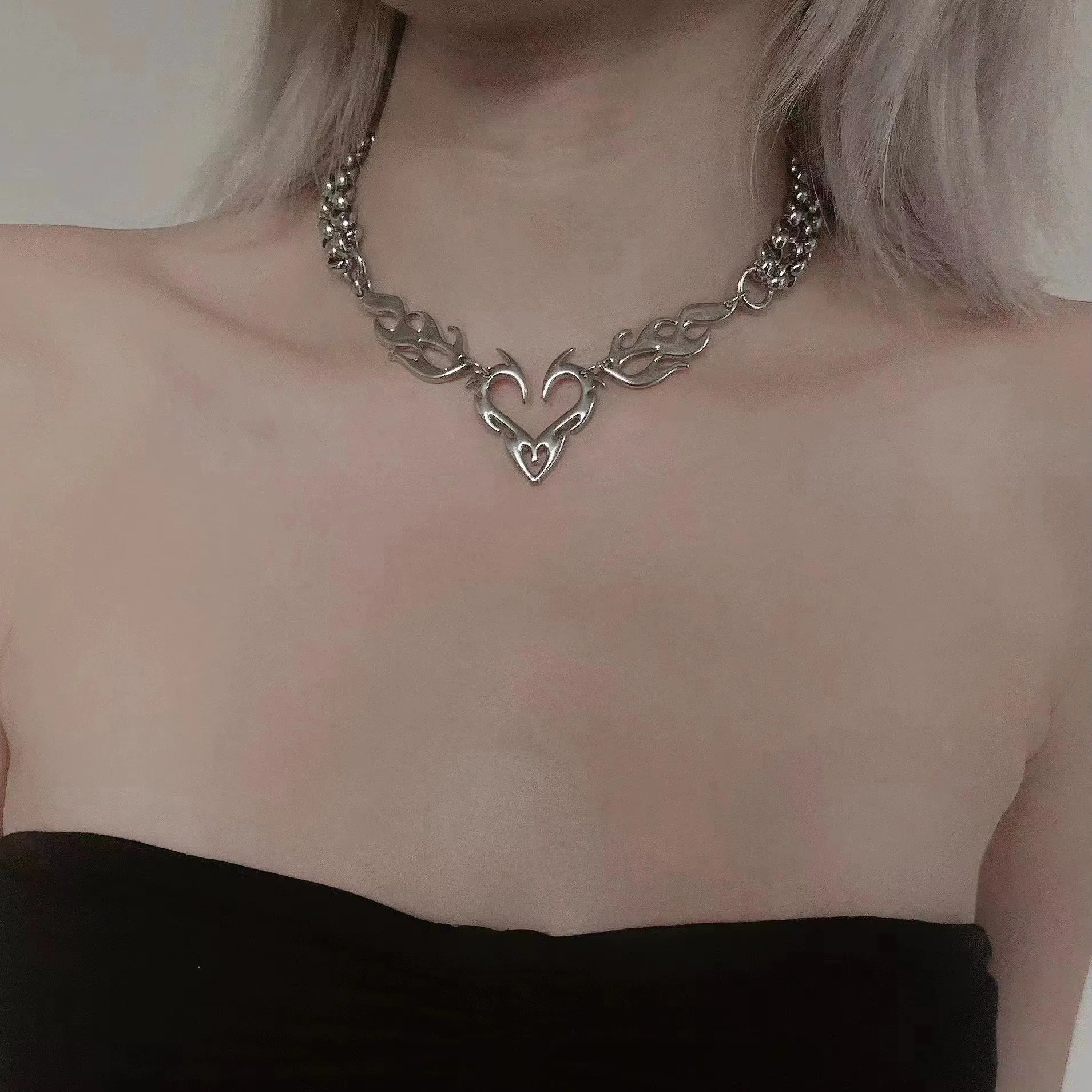 Y2K Punk Silber Hohle Flamme Herz Anhänger Damen Hip Hop Party Schmuck Geschenk – Detail 5