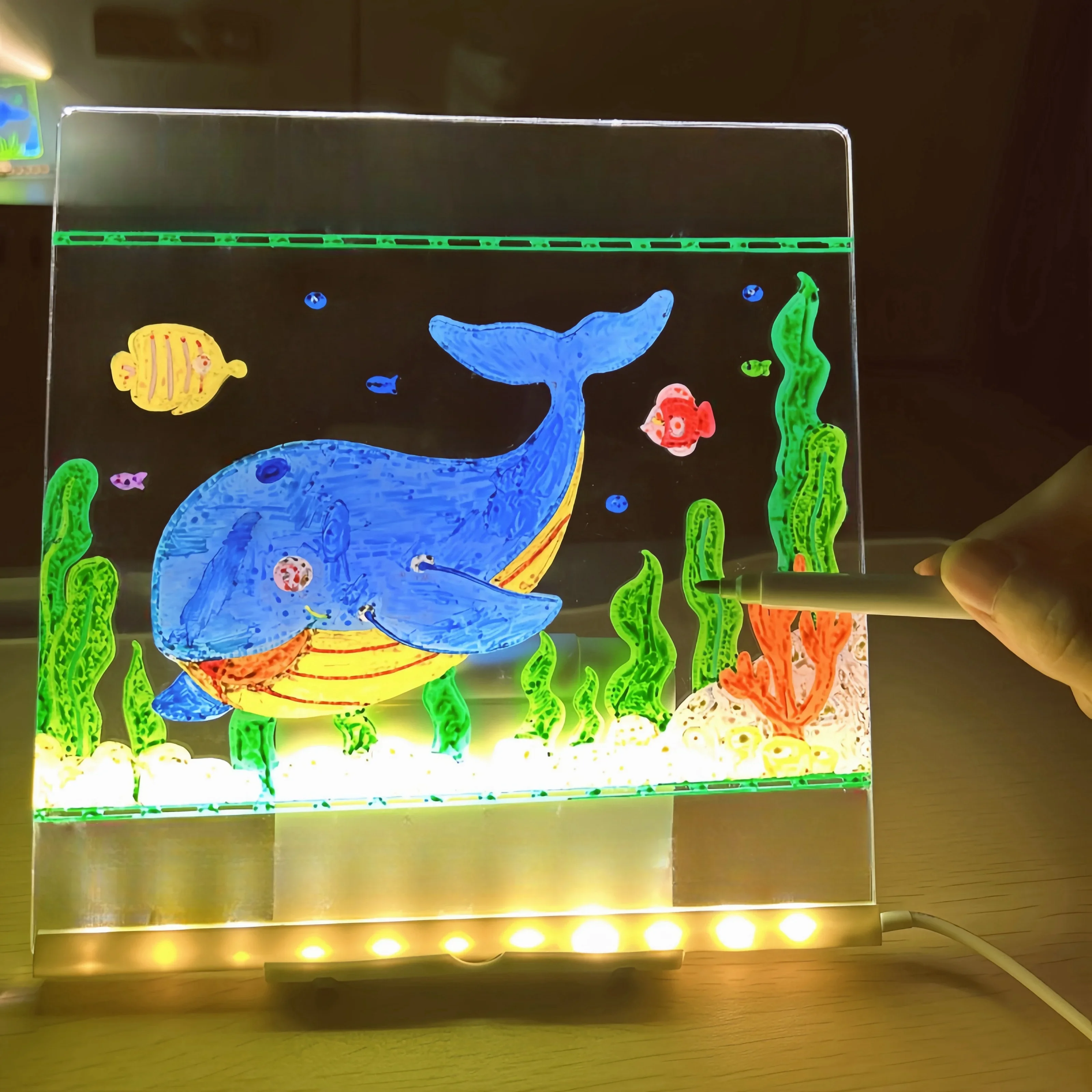 LED Luminous Drawing BOARD ของเล่น Night Light ข้อความหมายเหตุอะคริลิควาด 7 ปากกาสีสัน Erasable Writing สําหรับเด็ก