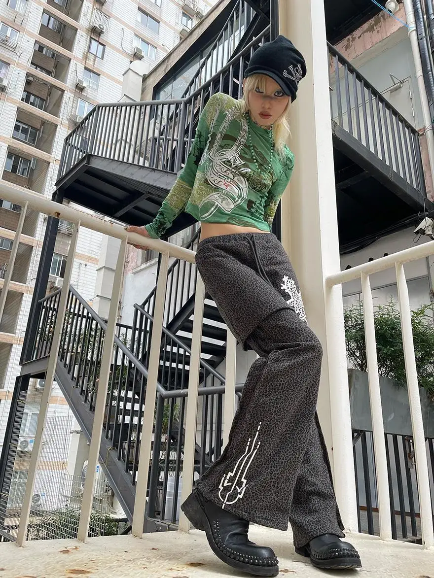 HOUZHOU Spicy Girls Subculture T-shirt Special Colored Chinese Seal Script Print Green High-Stretch Long-Sleeve Fitted Y2k Top