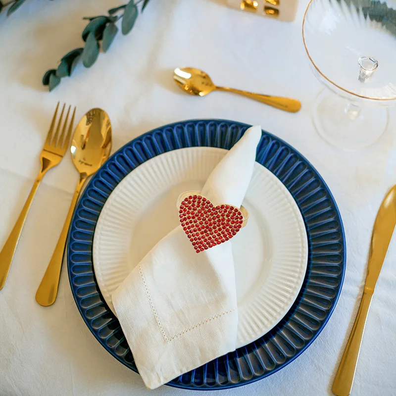 Valentine's Day Rose Heart Shaped Metal Napkin Ring Pearl Bouquet Napkin Holder for Mother's Day Wedding Banquet Party Supplies