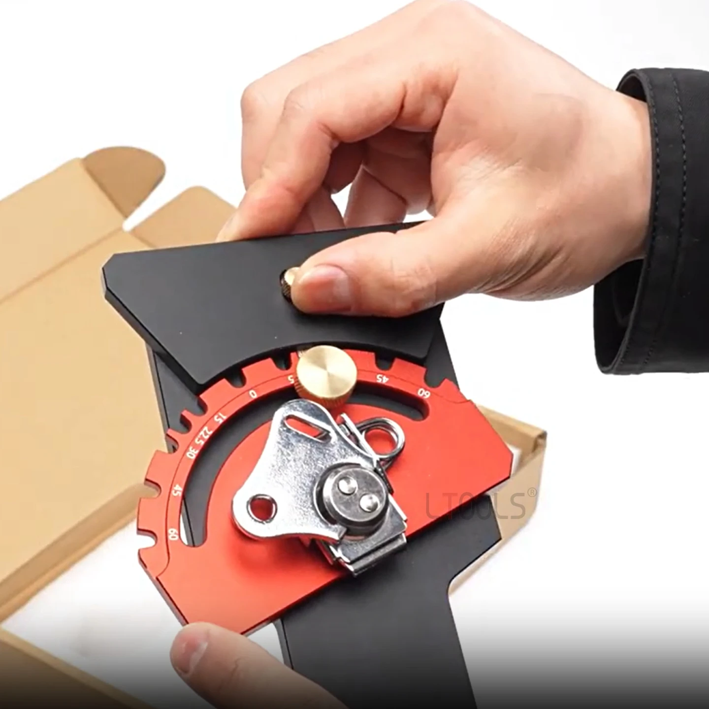 

Woodworking Track Saw Parallel Guide Multi-Angle Adjustable Track Saw Fence Woodworking Positioning Board Assistance Tools 1 Pcs