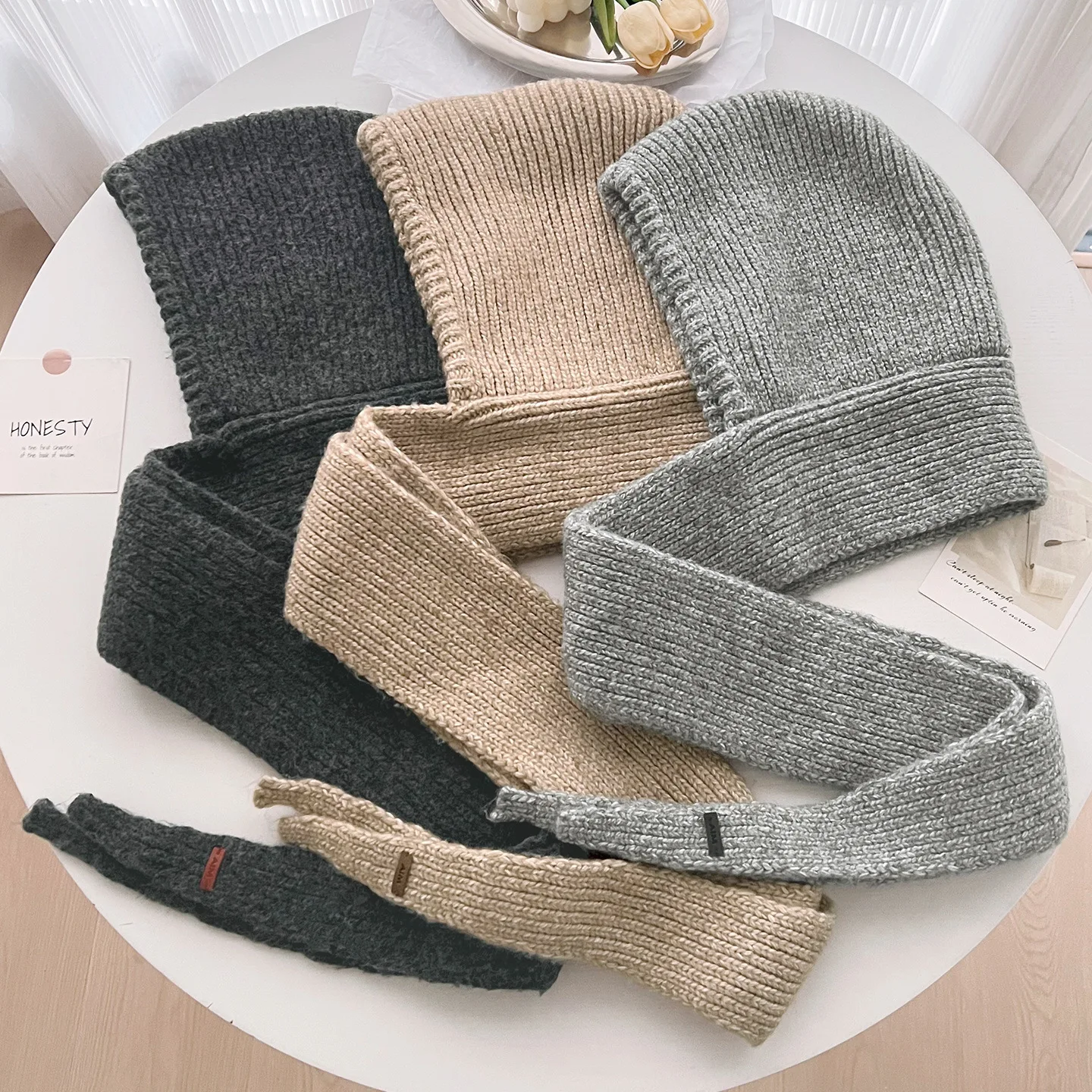 

Новые осенние и зимние модные универсальные теплые вязаные шапки для женщин, повседневный однотонный шарф с защитой шеи