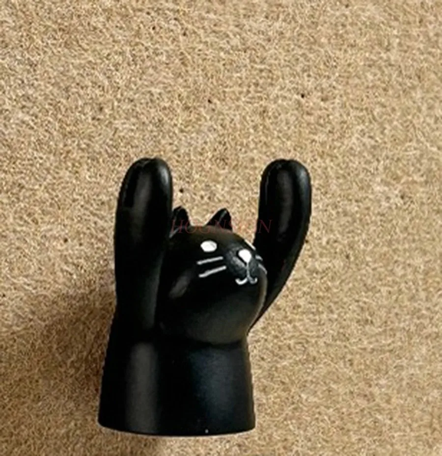 Heben Sie ein Schild an, schwarze Katze, Schubstift, süße Dekoration, Foto, Wand, Filzbrett, weiches Holzbrett, Pressnagel