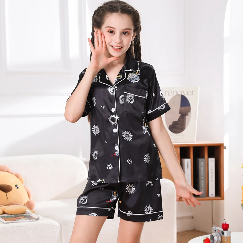 طقم بيجامات للأطفال بنمط كارتوني ، ملابس نوم بأكمام قصيرة ، مريحة ، الربيع ، الخريف ، الصيف