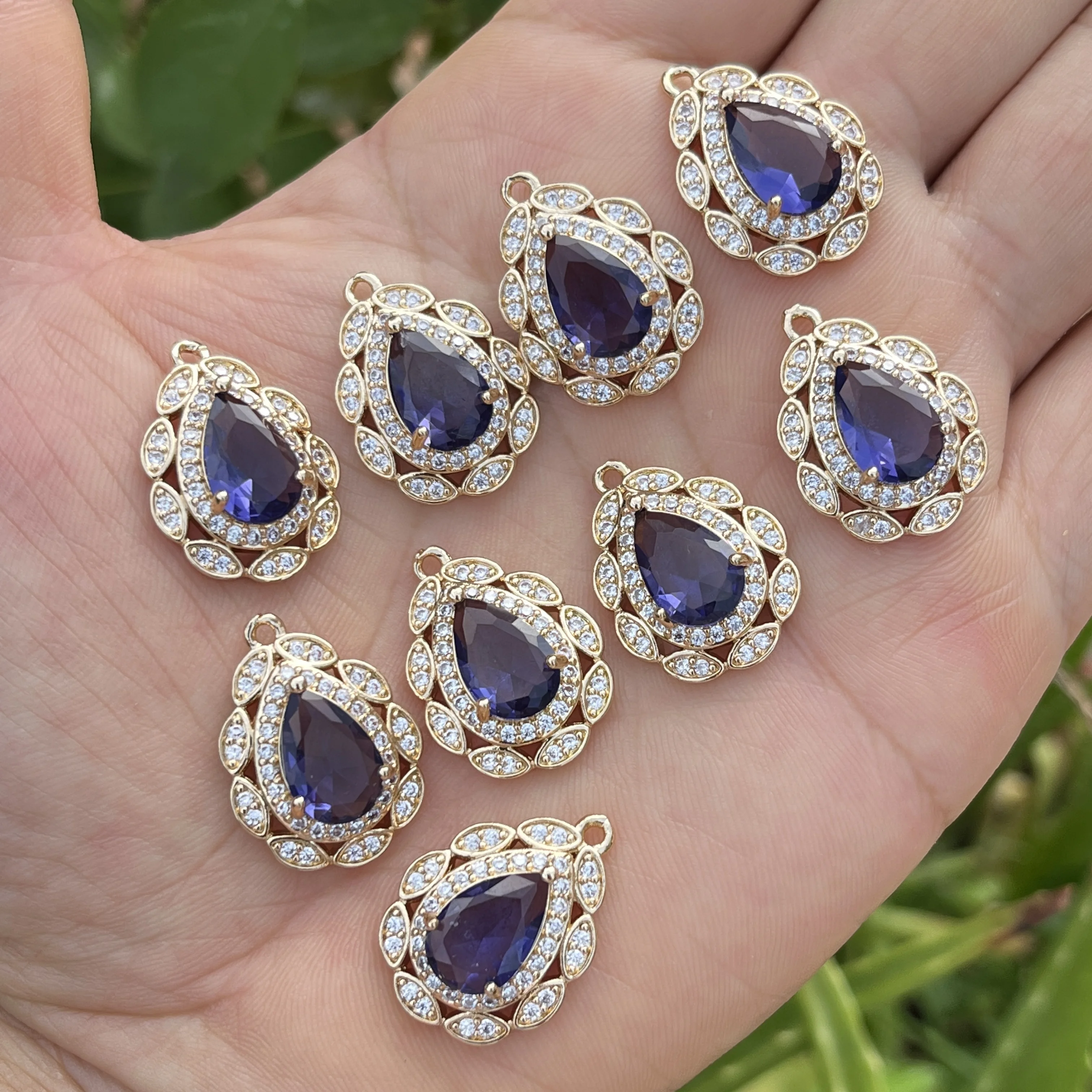 10 Buah/Tas Jimat Tetesan Air Kristal Zirkonia Lapis Emas untuk Membuat Perhiasan Gelang Kalung Anting Liontin Aksesori DIY