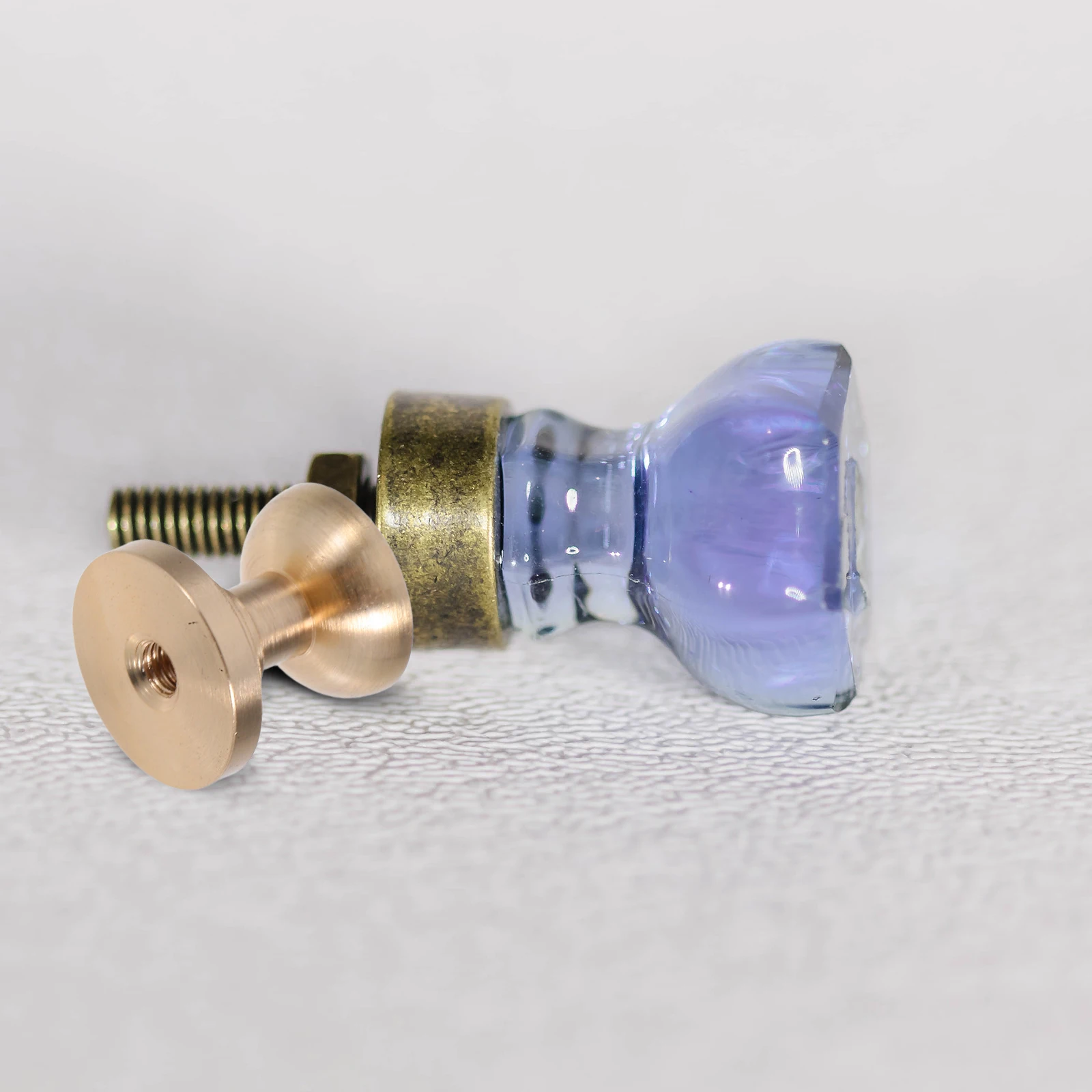 

4Pcs Brass Base Crystal Cabinet Knobs Decorative Handles for Kitchen Bathroom Drawer Pulls Crystal Glass Cabinet Knobs