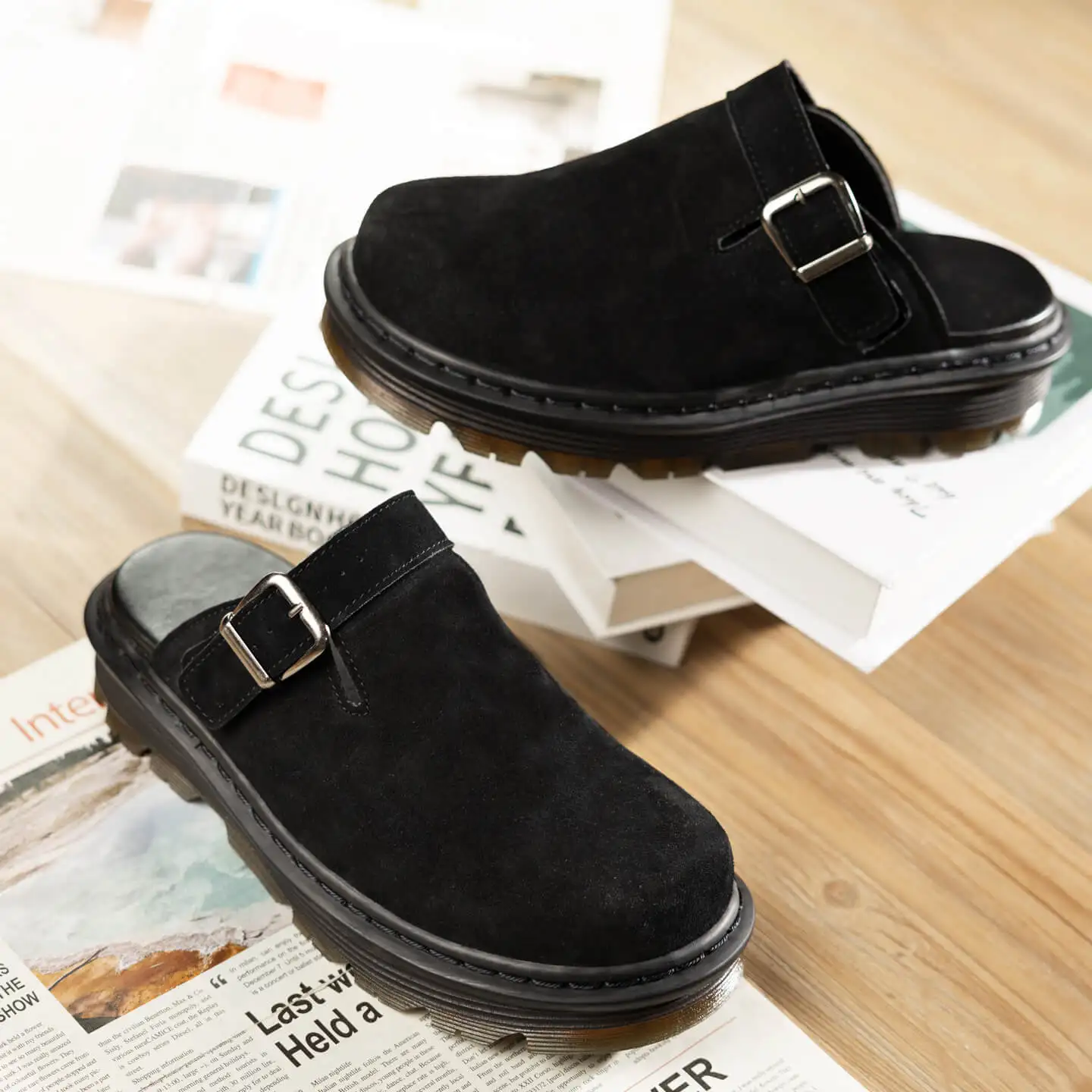 Unisex Suede Mules Clogs Adjustable Metal Buckle Thick Platform Slip On Backless Slippers Retro Casual Outdoor Walking Slides