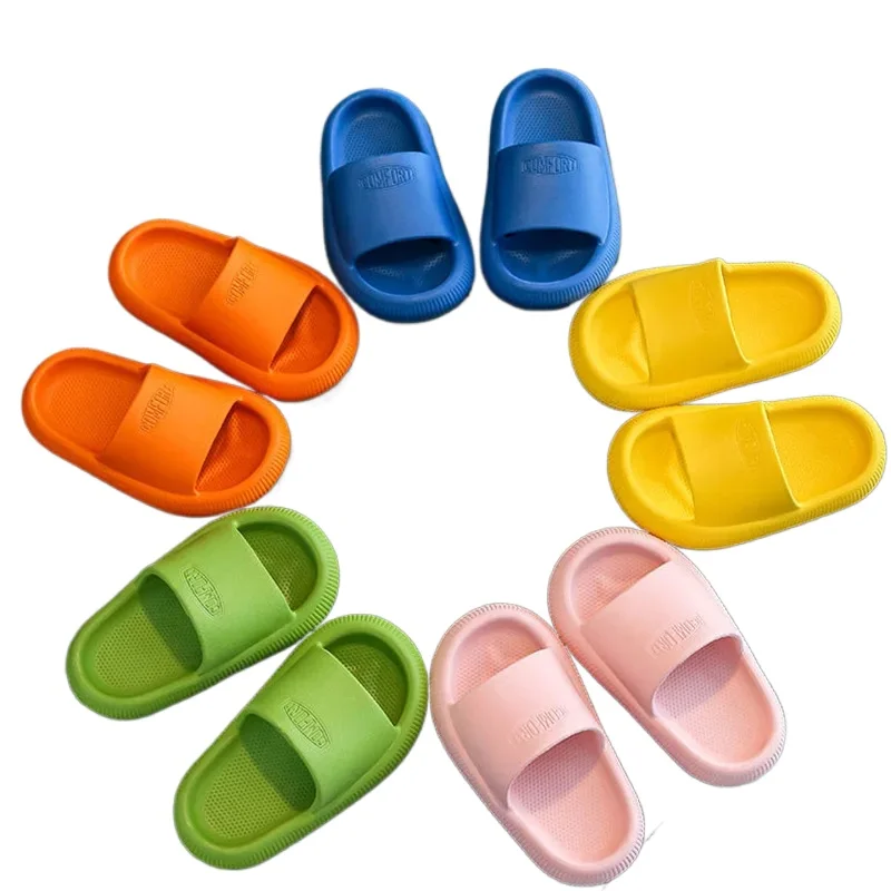 Summer Children Slippers Solid Color Breathable Non-Slip Home Bathroom Beach Kids Soft Slippers Boys Girls Indoor Shoes