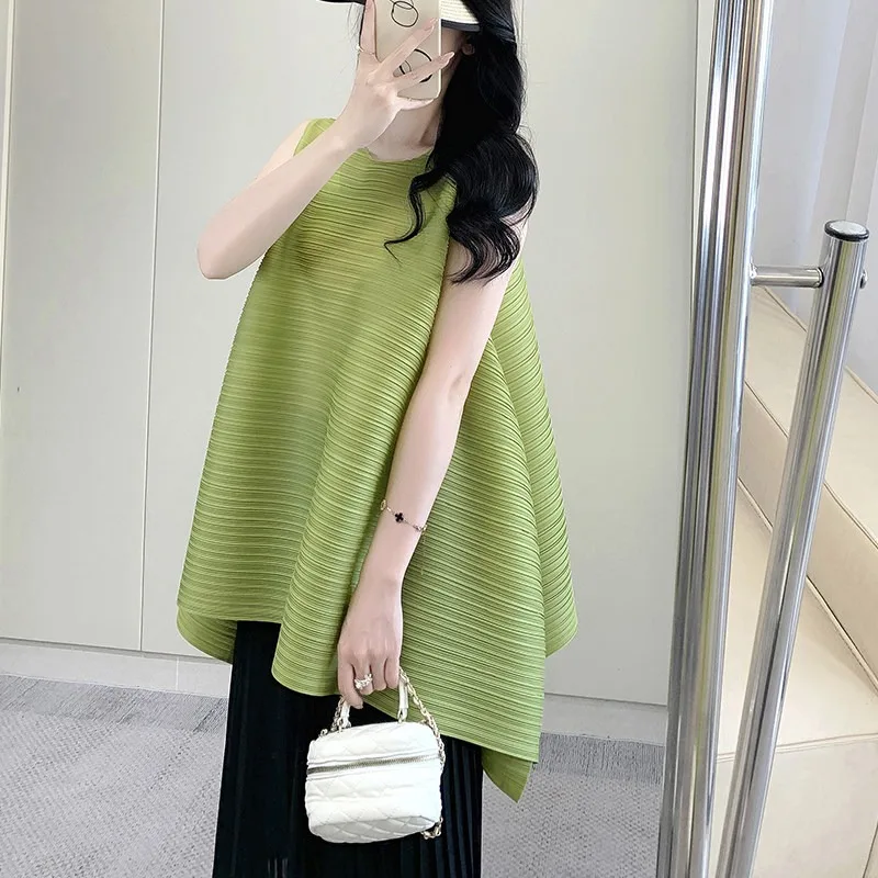 Miyake Pleated Plus Size T-Shirt Summer New Simple Casual Fashion Sleeveless Vest with Side Slits Lightweight Stretch Women Top