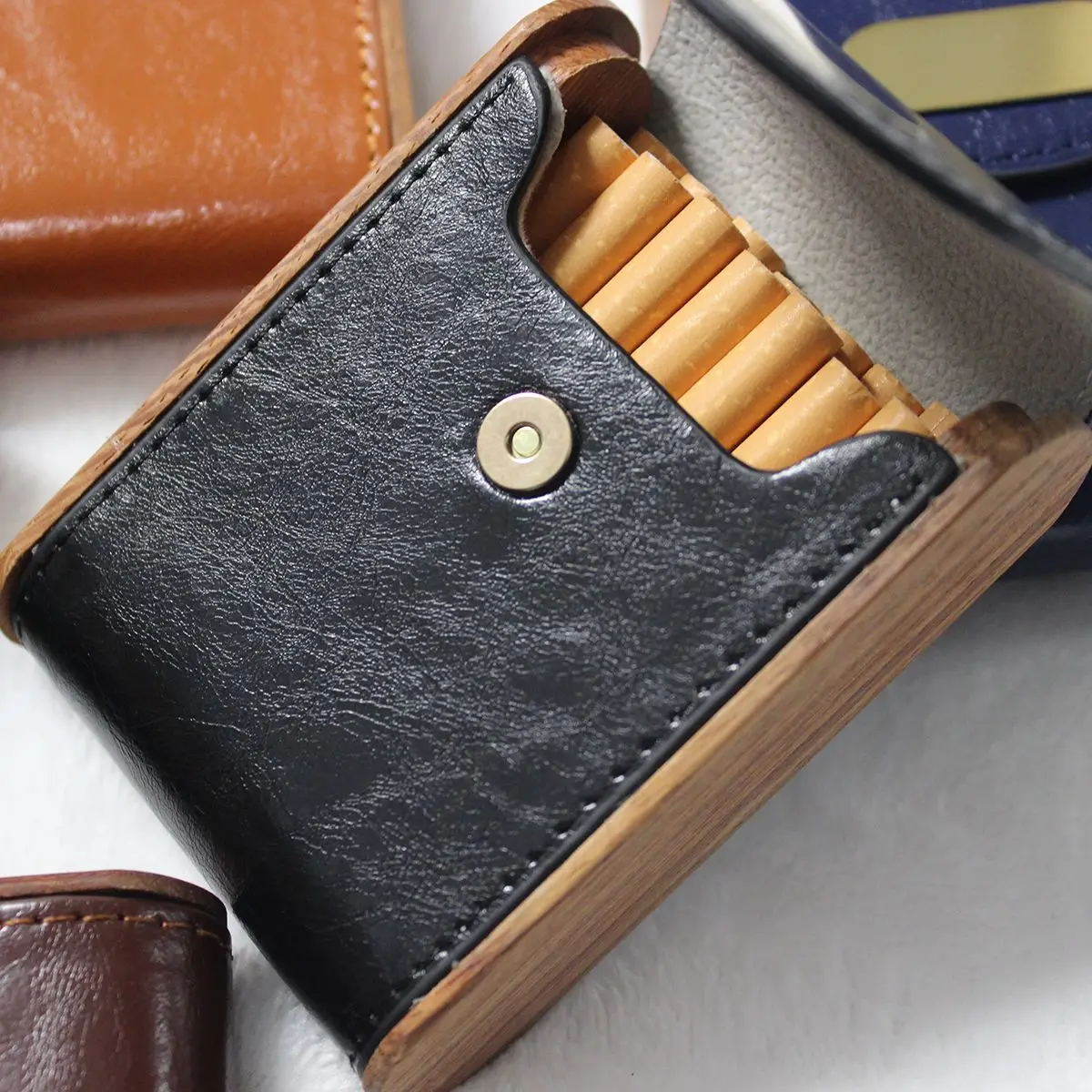 Creative Retro Leather Men's Cigarette Case Moisture Resistance Simple Short Protective Case Smoking Accessories