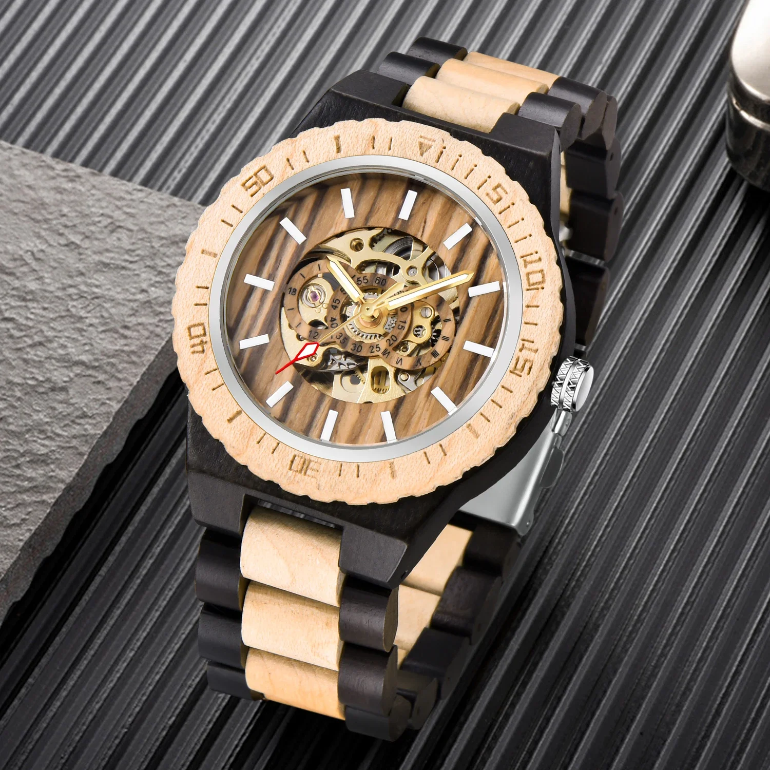 Classic Hollow Design Men's Automatic Mechanical Hand Wind Watch Casual Fashion Trend Accessories Men's Wooden Watch