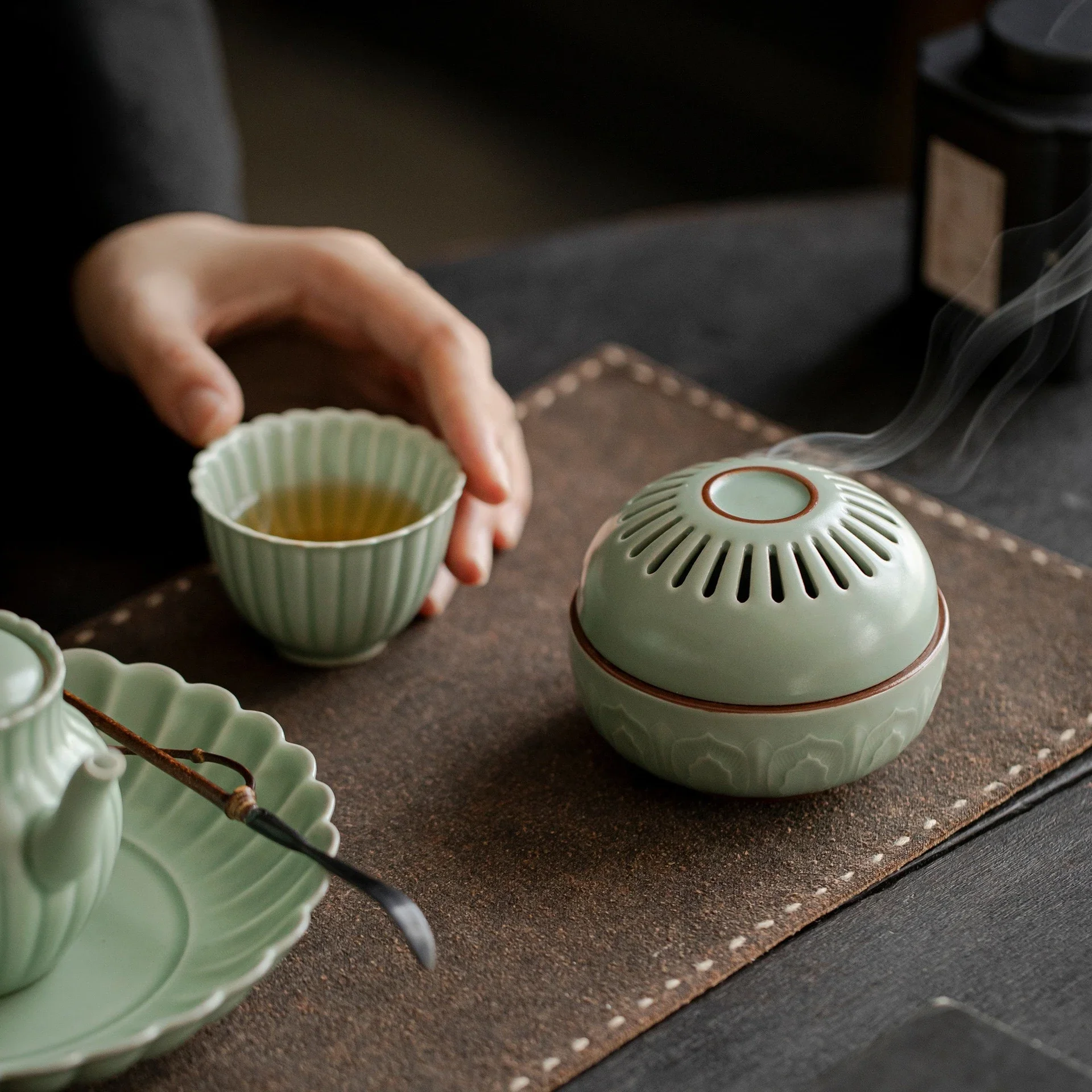 Plum Qingru Glaze Sun Flower Incense Burner Tea Table Incense Plate Indoor Ornament Tea Ceremony Accessories Office Decoration