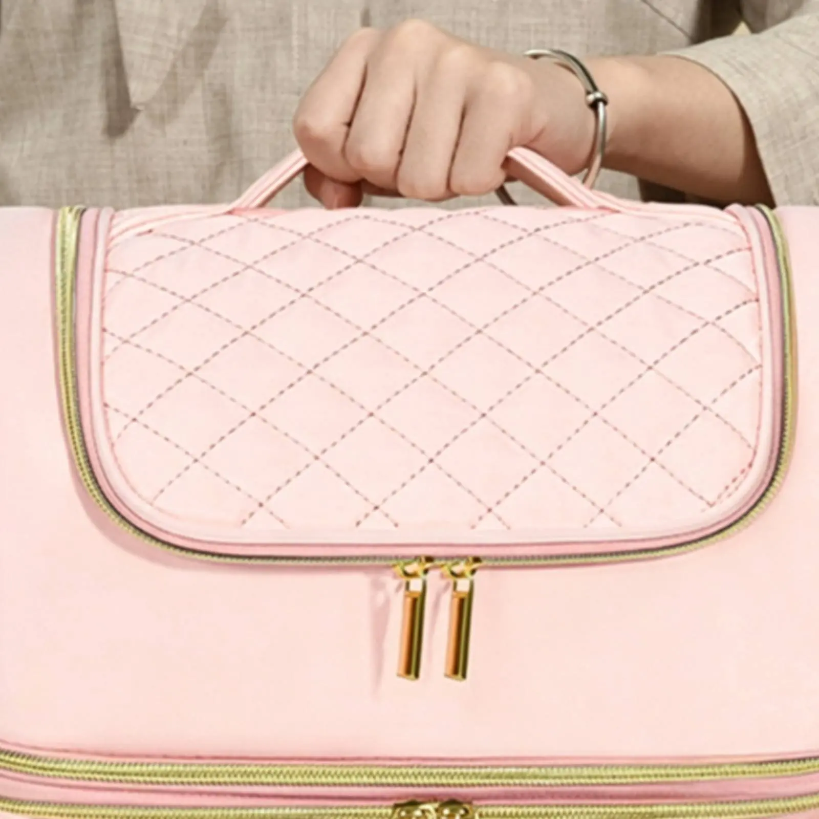

Double-Layer Nail Polish Organizer Sturdy Structure Crossbody Nail Polish Tote Manicure Storage Case Quilted Design for Salon
