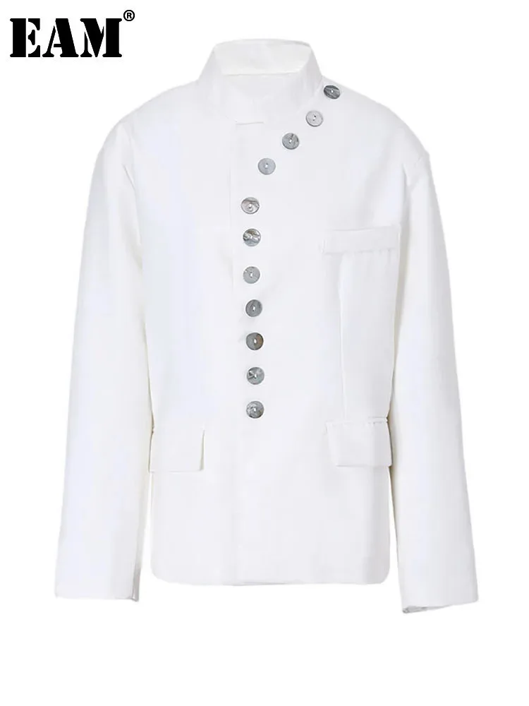 

[EAM] Women White Shell Button Big Size Blazer New Stand Collar Long Sleeve Loose Fit Jacket Fashion Spring Autumn 2024 1DF3501