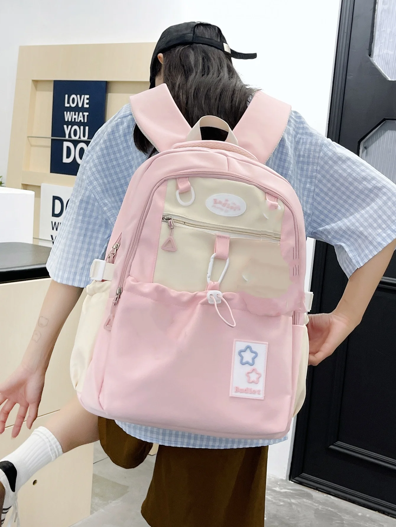 Cute girl backpack school bag female star junior high school girls high school students large capacity high value backpack