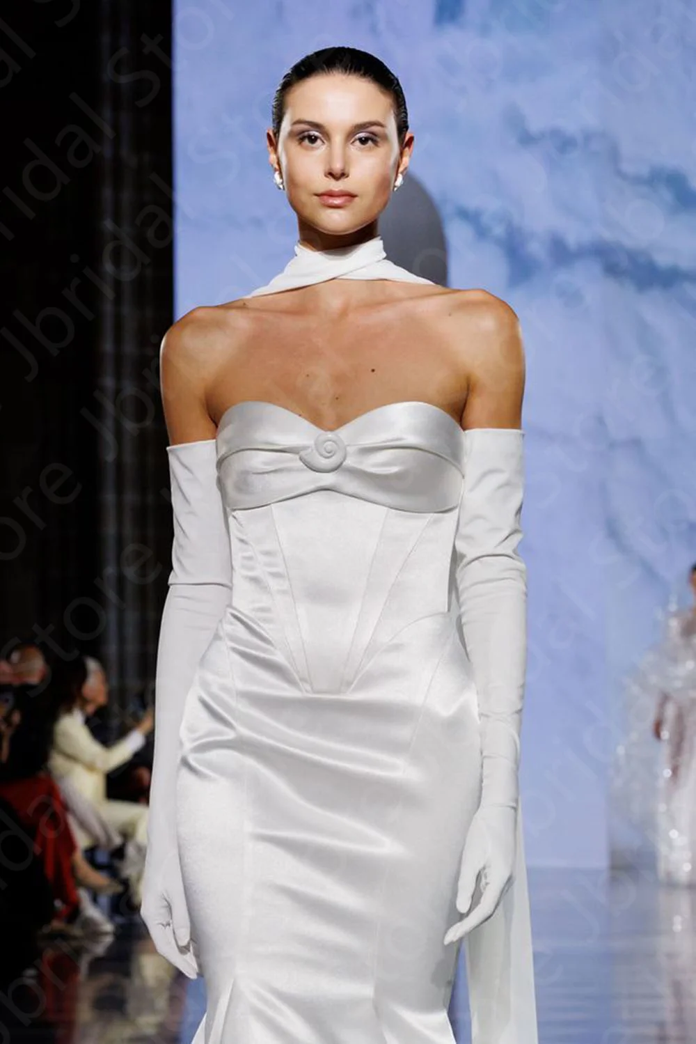 Abiti da sposa eleganti personalizzati 2025 Abiti da sposa a sirena Abito da sposa con scollo a cuore Abiti da sposa con gonna bianca a strati