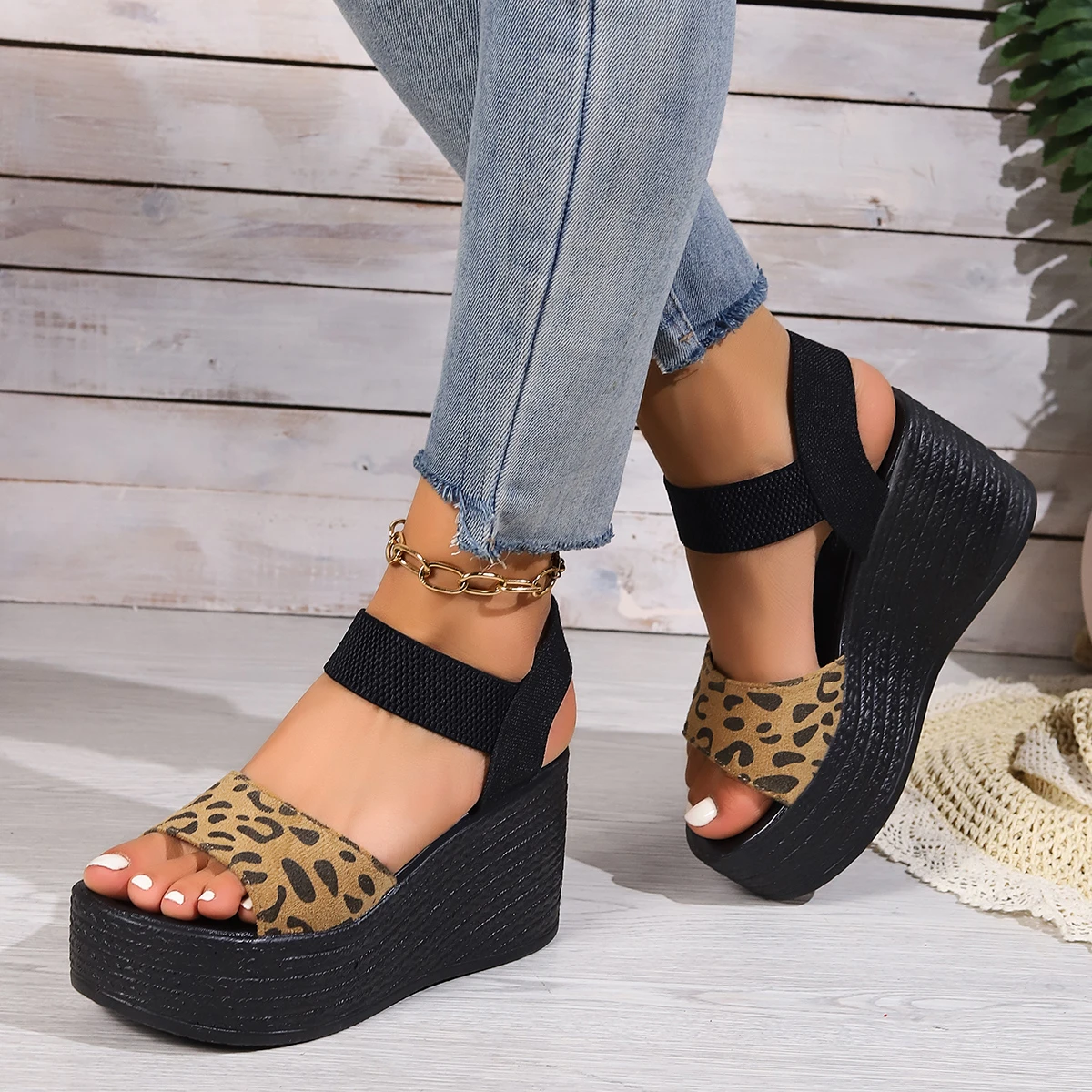 Europe and the United States foreign trade large new style elastic fish mouth sandals platform casual sandals