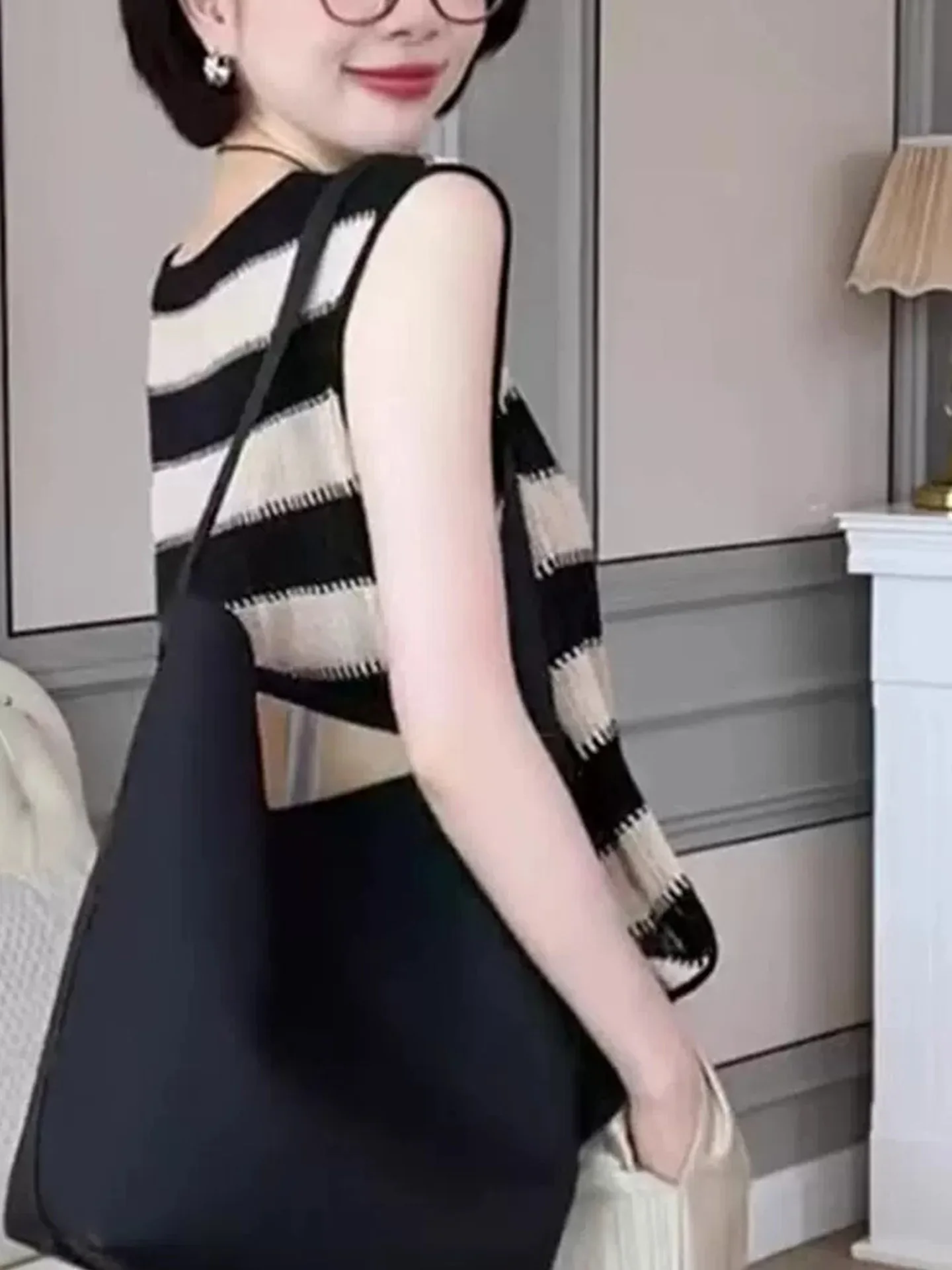 Chaleco de punto a rayas de Color a la moda, Top de verano 2025, Top de Svel para mujer, versión coreana de corte recto