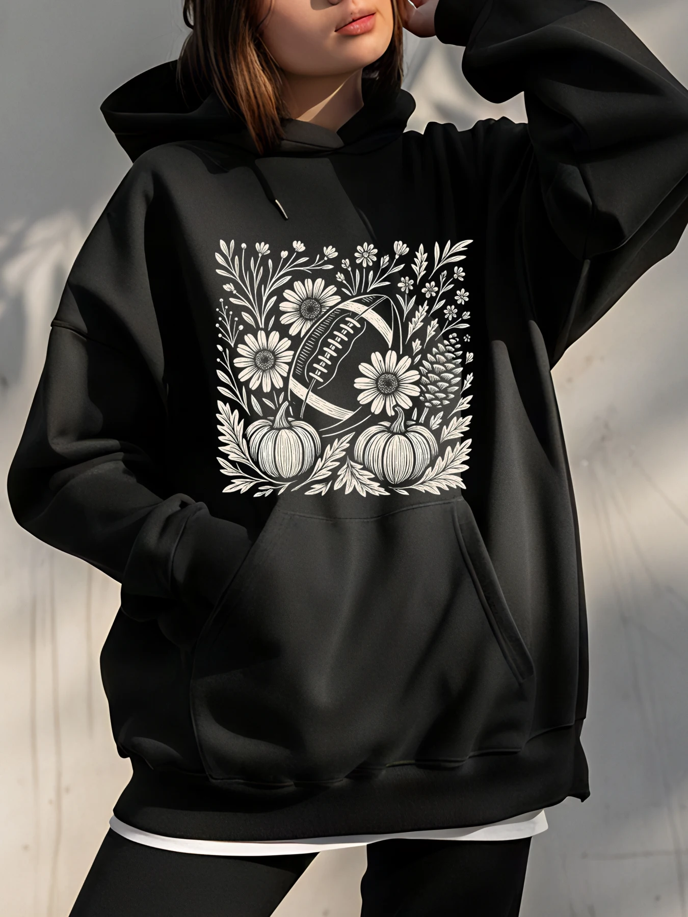 

Черная толстовка с цветочным принтом тыквы и футбольным принтом, повседневная осенняя толстовка, женская модная одежда